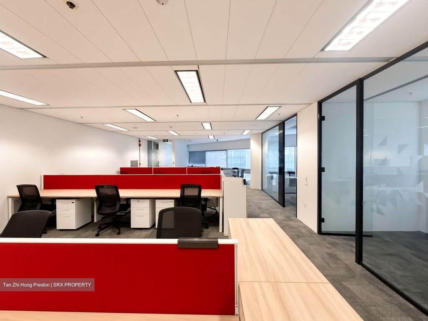 Gateway West (D7), Office #604222101